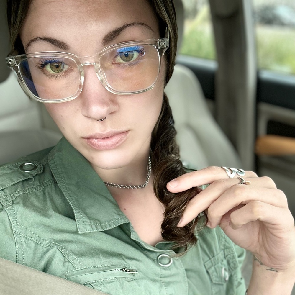 Meet your Posher, Kasie